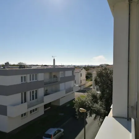Reter Apartment Aytre Exterior photo